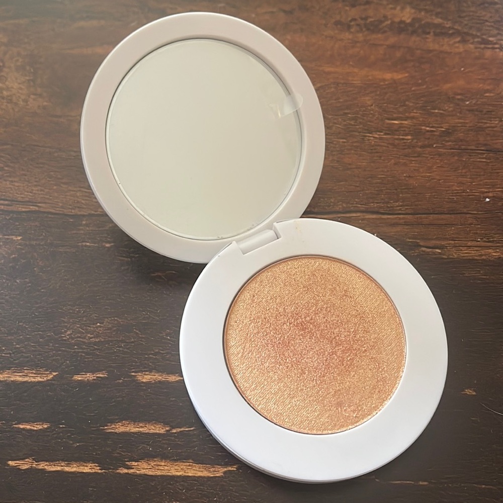 Makeup by Mario Soft Glow Highlighter